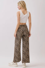 Load image into Gallery viewer, Leopard Wide Leg Jeans
