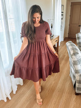 Load image into Gallery viewer, The Merrit Knee Length Dress - 2 Colors
