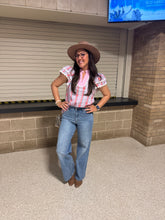 Load image into Gallery viewer, Judy Blue Vintage Wash Wide Leg Jeans
