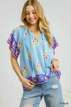 Load image into Gallery viewer, Blue Boho Floral Tassel Blouse
