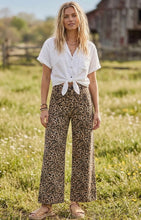 Load image into Gallery viewer, Leopard Wide Leg Jeans
