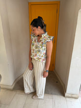 Load image into Gallery viewer, Maria Floral Ruffle Top
