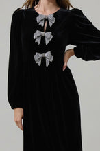 Load image into Gallery viewer, Jena Glow Bow Velvet Dress
