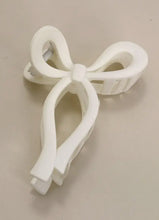 Load image into Gallery viewer, Matte Bow Hair Claw Clip
