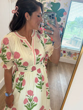Load image into Gallery viewer, Pinky Dandelion Dress
