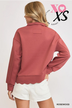 Load image into Gallery viewer, Comfort &amp; Scallops Top
