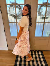 Load image into Gallery viewer, Vintage Floral Midi Skirt
