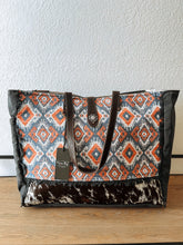 Load image into Gallery viewer, Tammie Weekender Myra Bag

